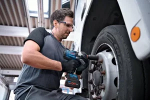 دریل شارژی بوش مدل GDS 18V-1050 H