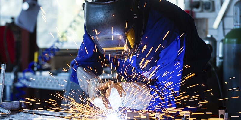 Welding Sparks 1 ایران بور جوشکاری انفجاری چیست؟