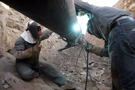 جوشکاری لوله 1 ایران بور جوشکاری لوله چیست؟ (هر آن چیزی که لازم است بدانید)